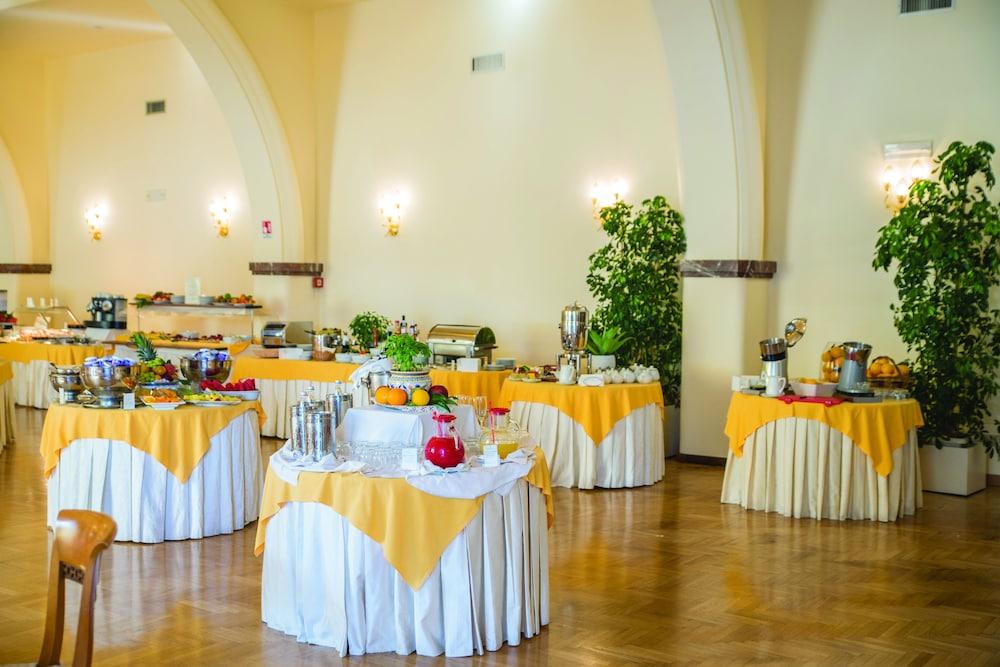 Grand Hotel Miramare Taormina Bagian luar foto